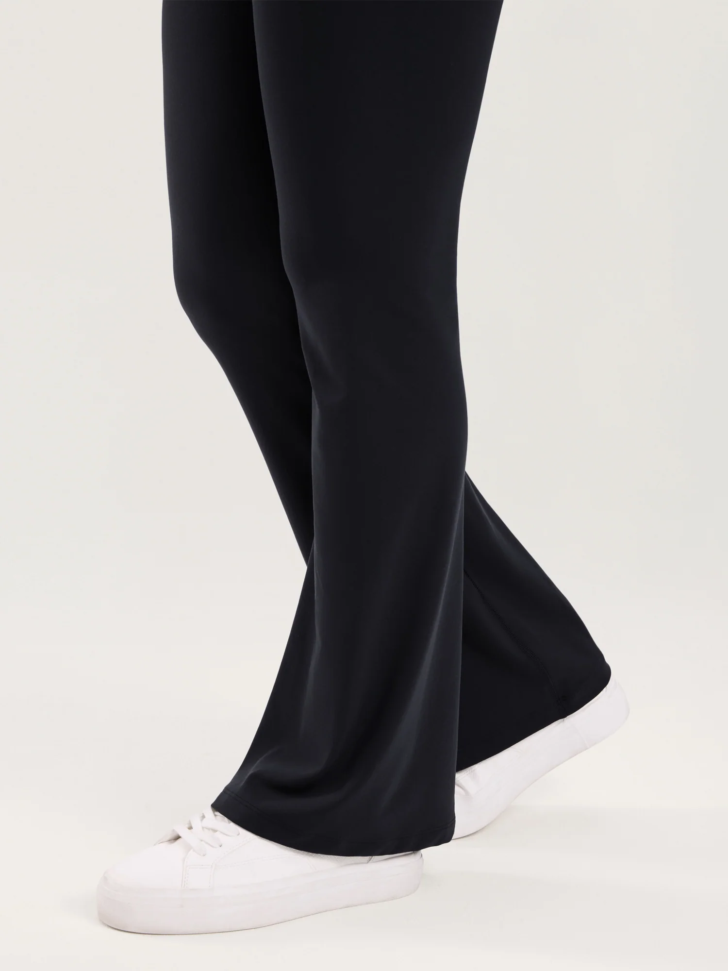 Natrelax® No Front Seam Maternity Flare Leggings 31.5" - Image 12