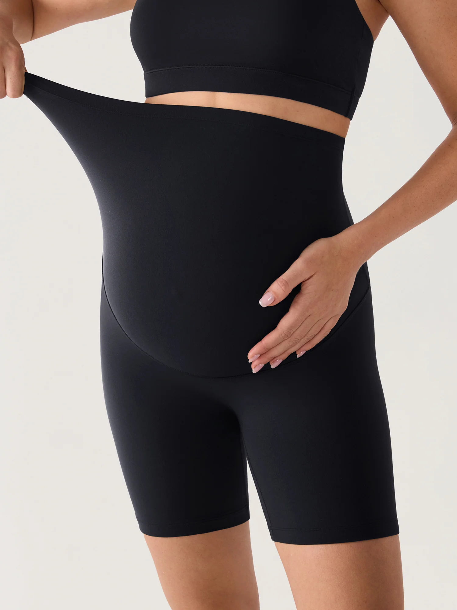 Natrelax® No Front Seam Maternity Shorts 6" - Image 4
