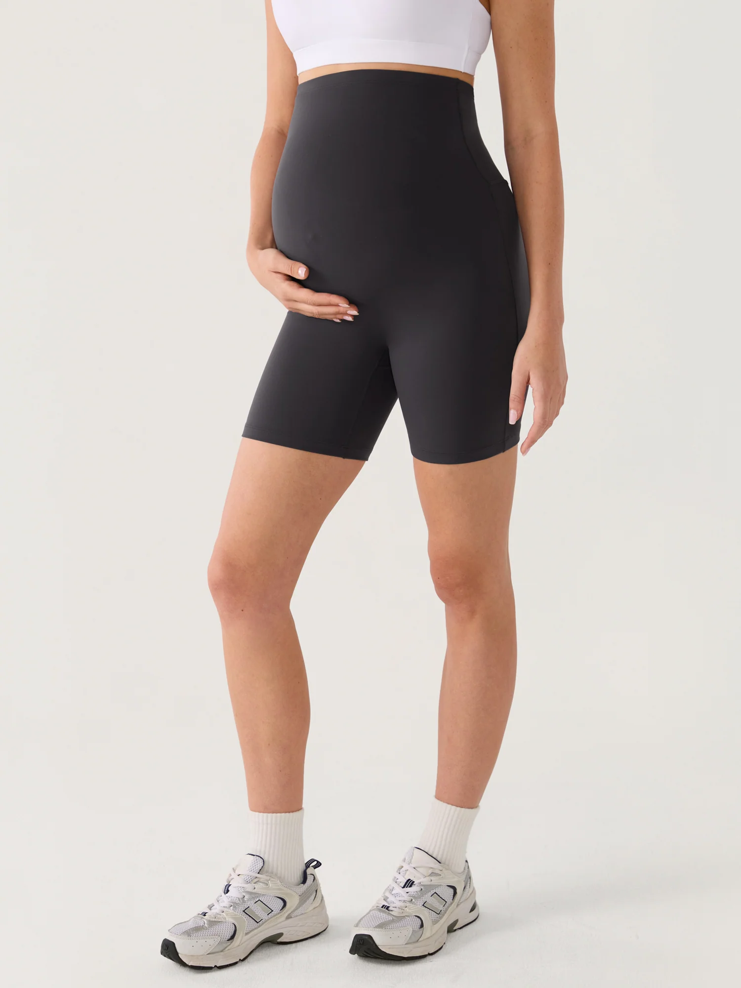 Natrelax® Seamless-Front Maternity Shorts 6" - Image 14