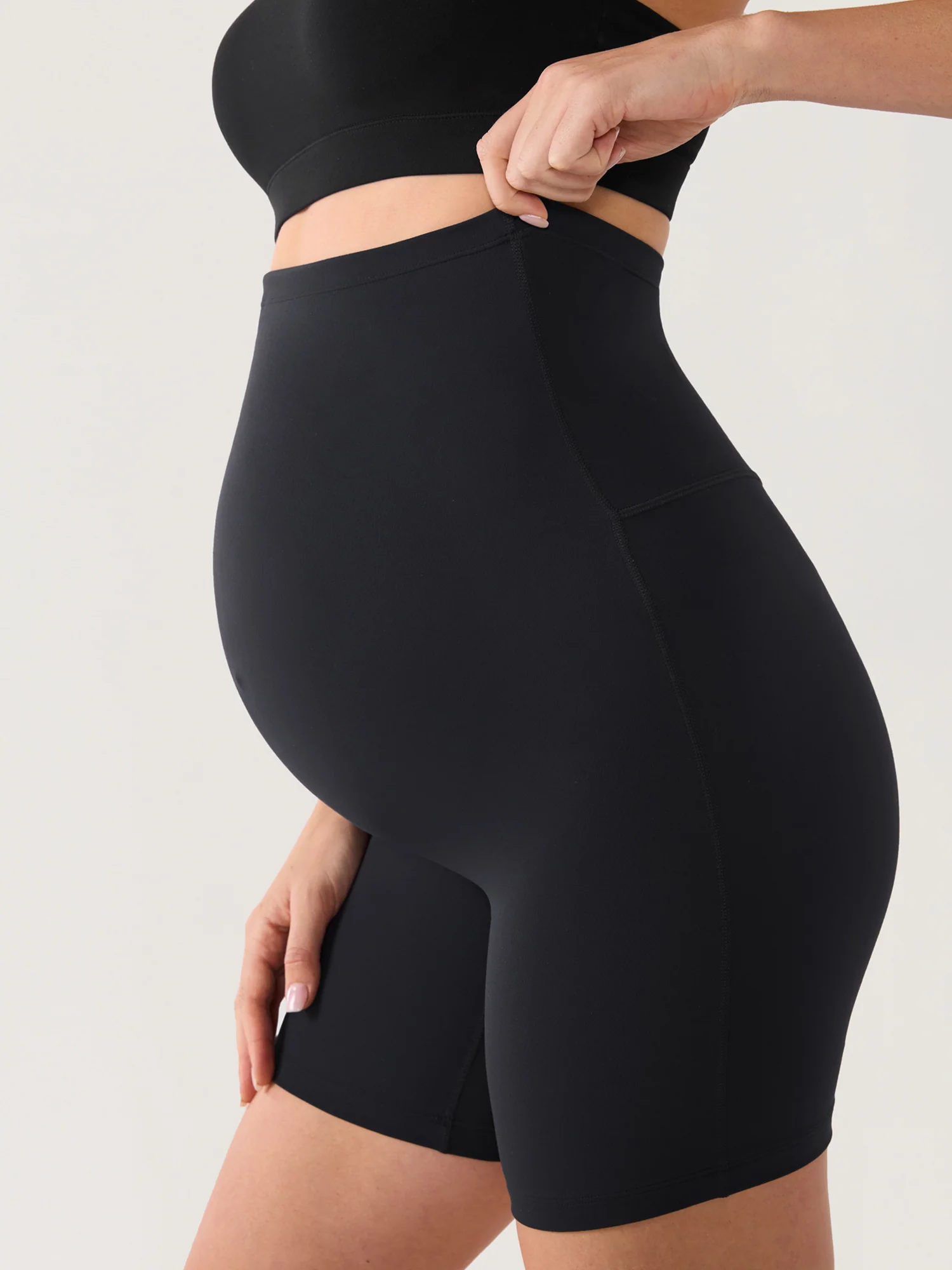 Natrelax® Seamless-Front Maternity Shorts 6" - Image 8