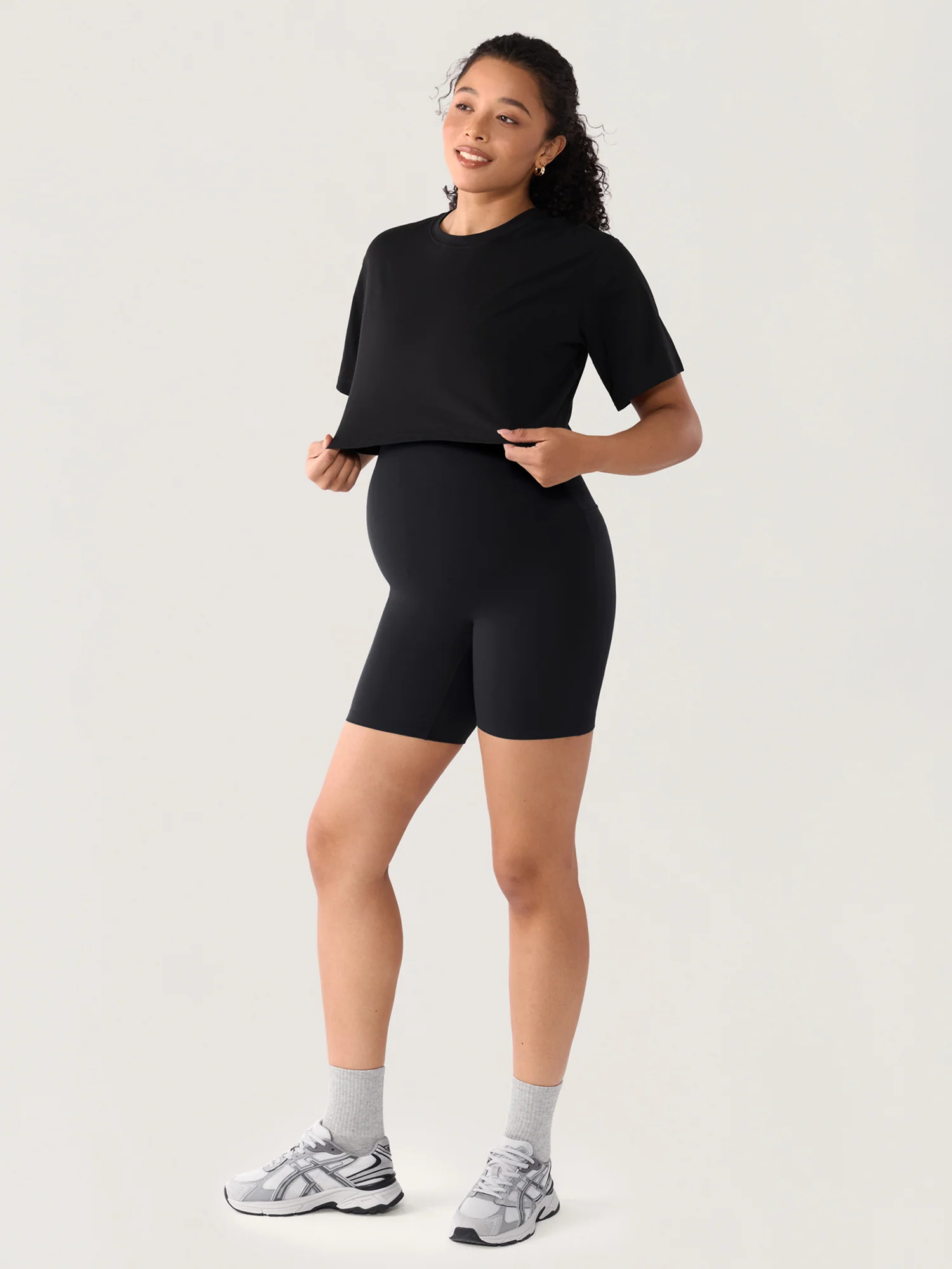 Natrelax® Seamless-Front Maternity Shorts 6" - Image 9